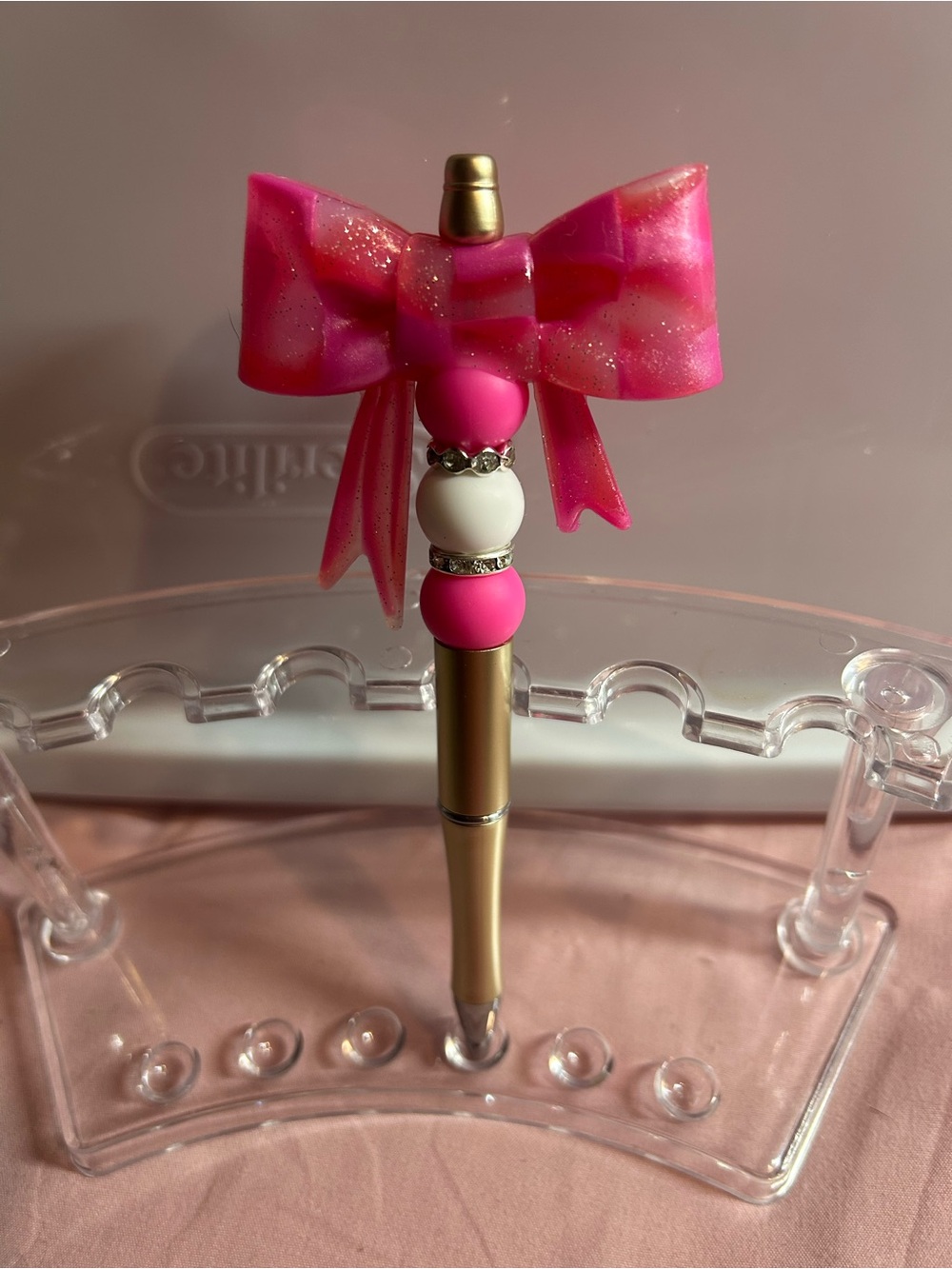 Pink and gold bow beaded pen